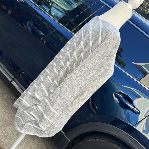 Grey striped white sweater - Picture 2 of 4